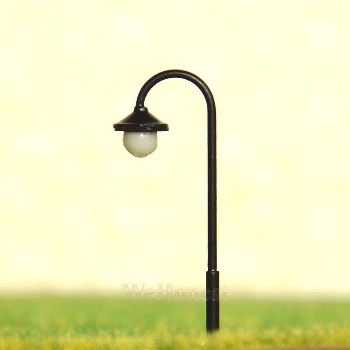 3 x N scale Lampposts Amber LEDs made Cold Light NO melt Long life #Y911N